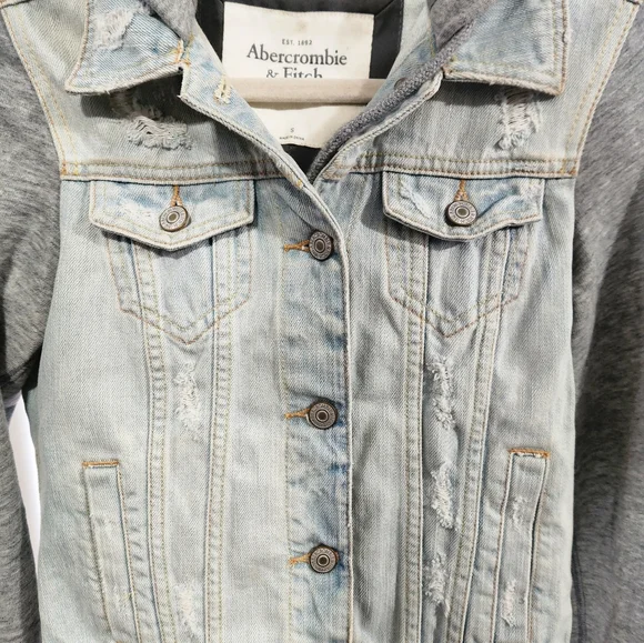 *SOLD* Abercrombie & Fitch Hooded Distressed Jean Jacket - Picture 4 of 7